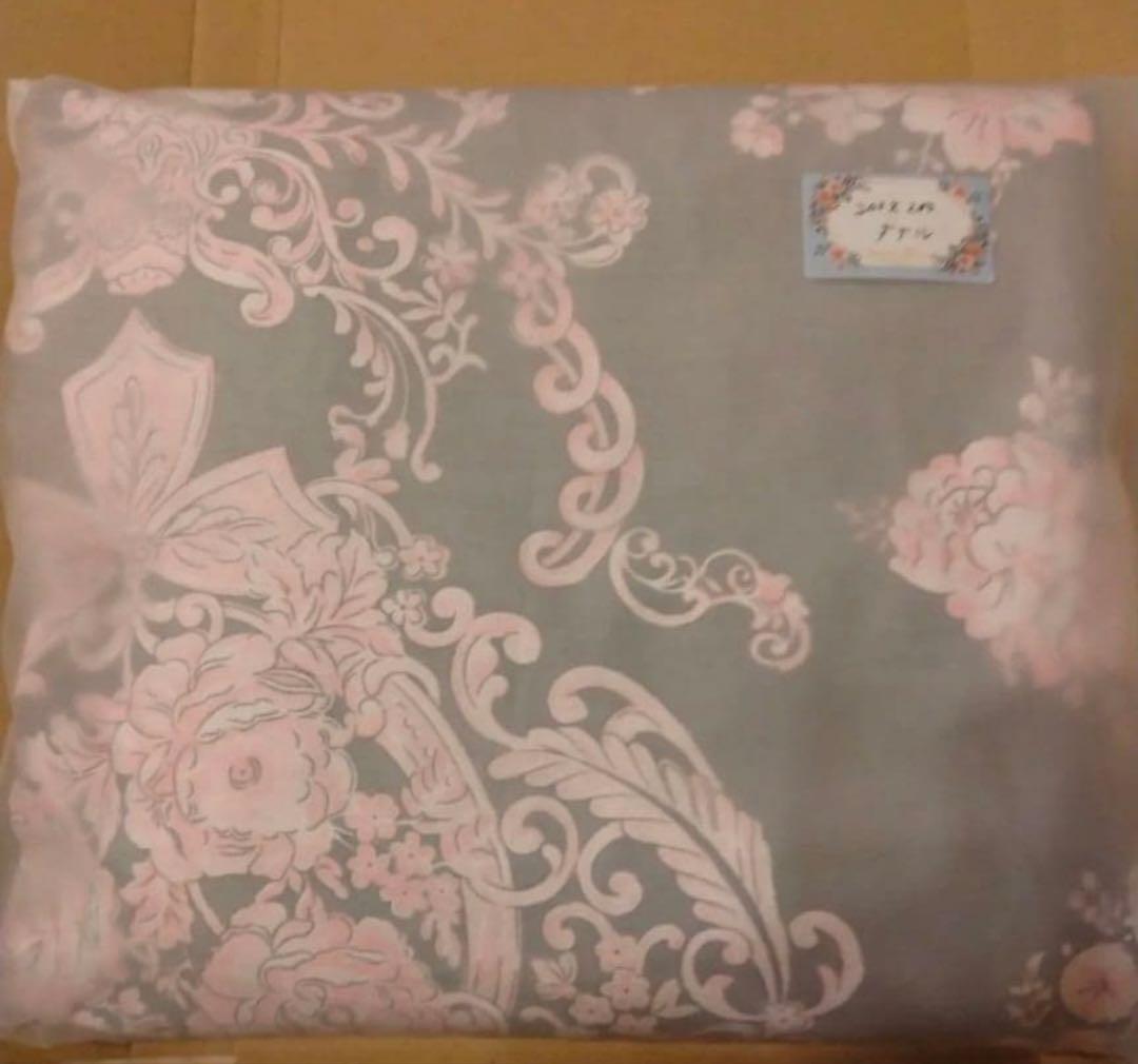 新品未使用★エレガントなグレー＆ピンクダマスクスローズ柄ダブル掛け布団と枕カバー