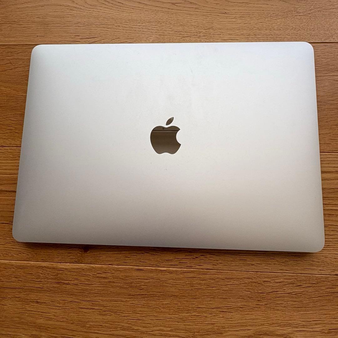 2020 MacBook Air 256GBバッテリー100%