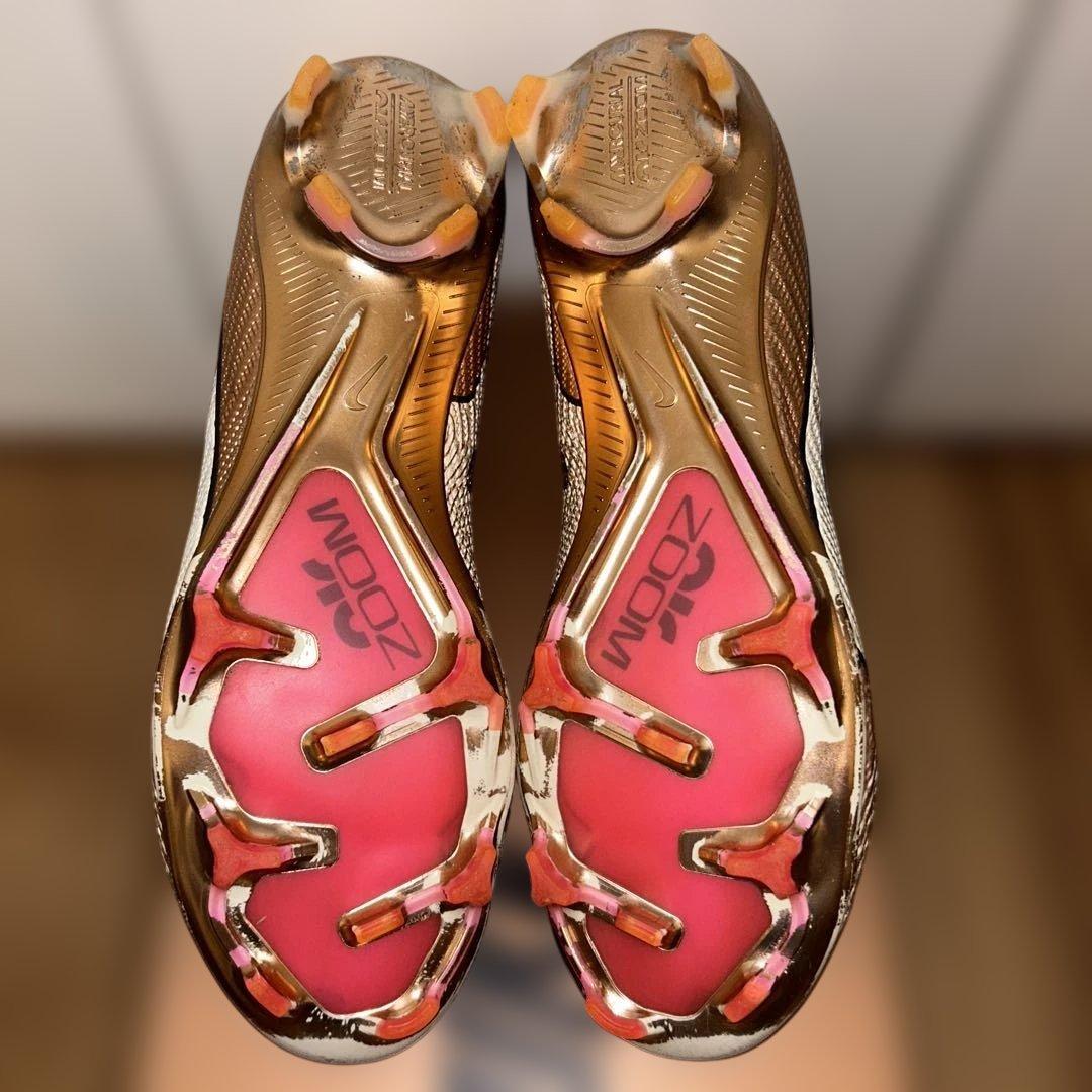 【超軽量】ナイキNIKE マーキュリアル ズームヴェイパー15 エリートFG