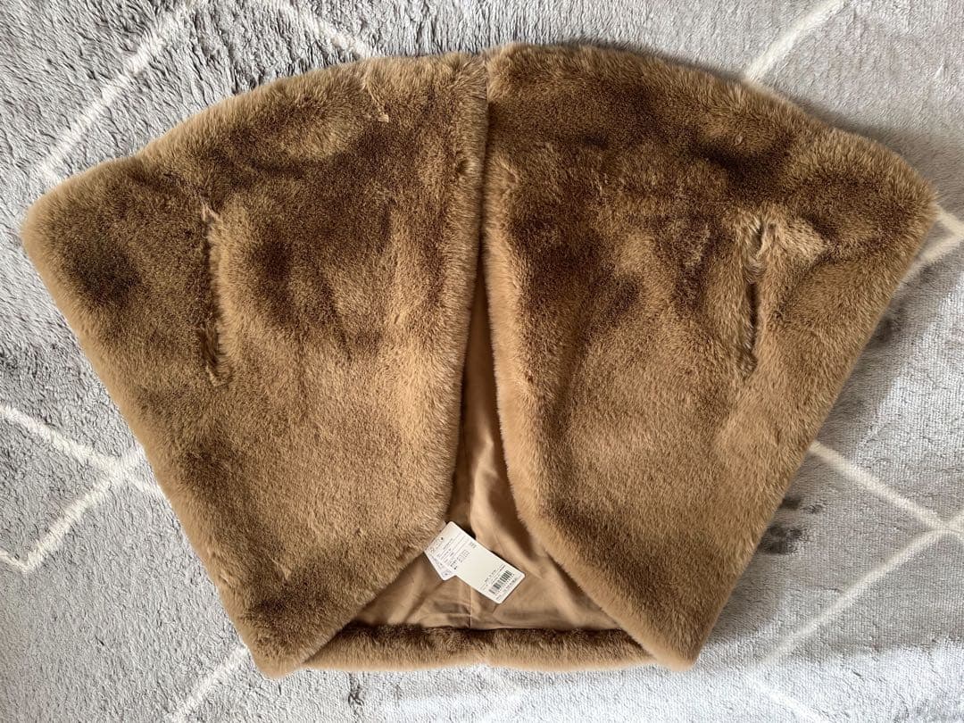 【タグ付き未使用】JENNE ファーケープ