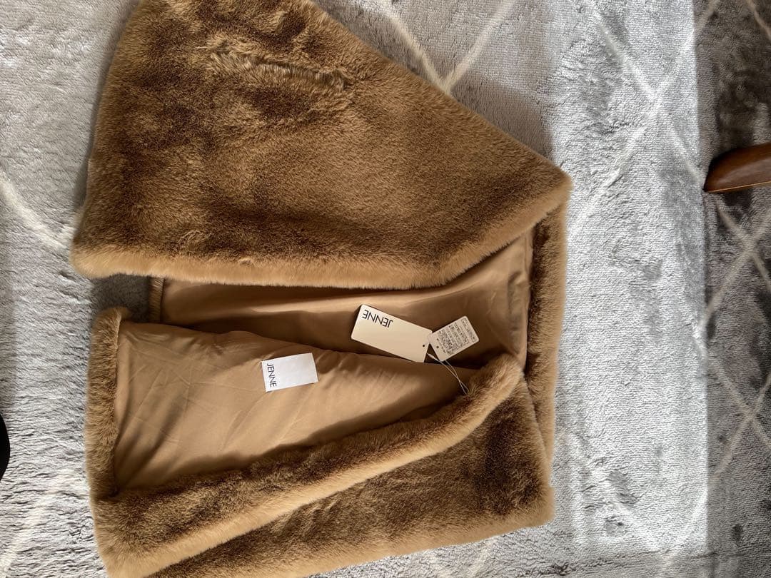 【タグ付き未使用】JENNE ファーケープ