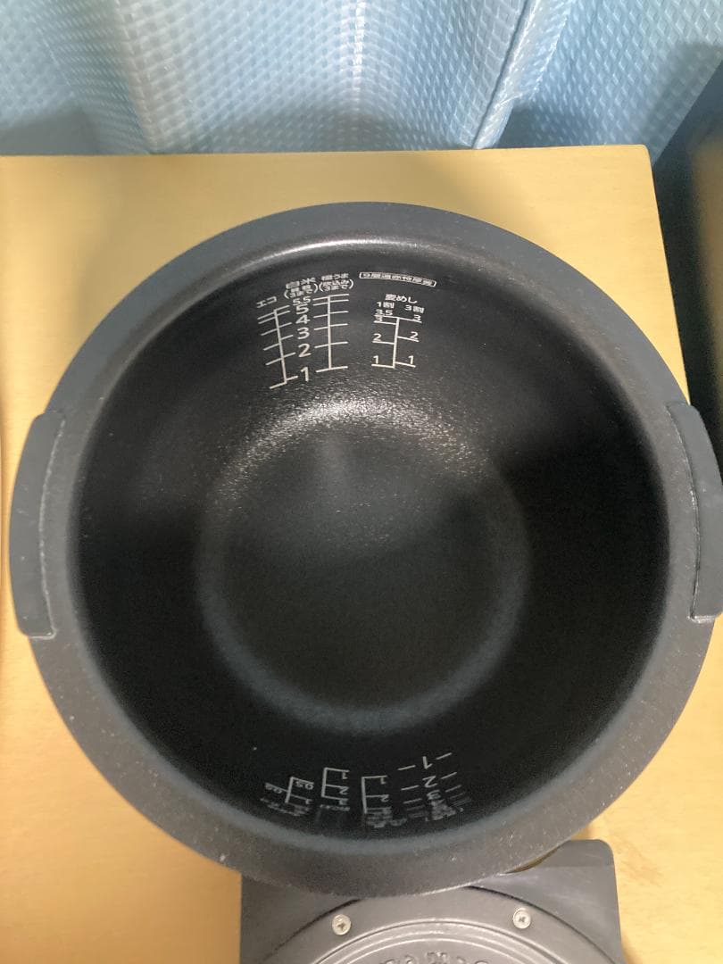 ★タイガー JPC-10NJ 圧力IH炊飯器 5.5合炊き 2018年製 ★