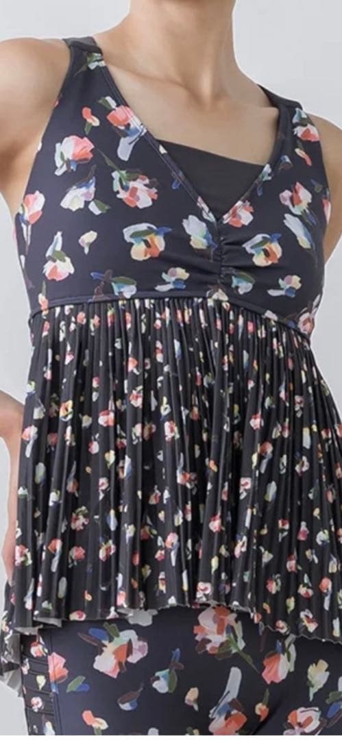 LAVA スカーラ 新品未使用 Mサイズ ホットヨガLAVA