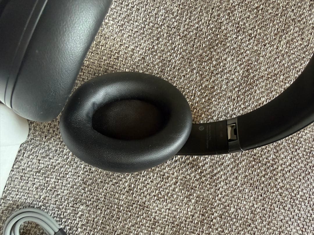 Beats Studio Pro（ブラック）