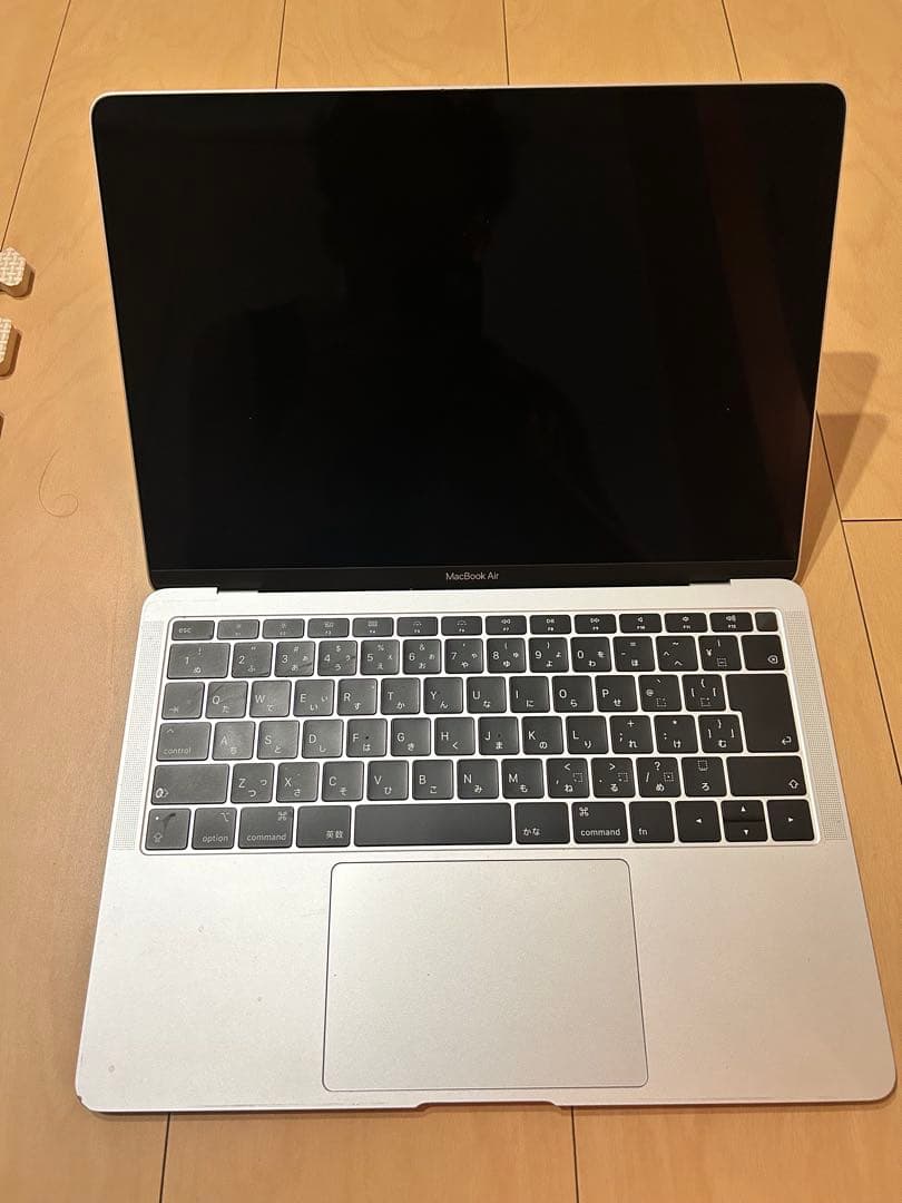 Apple MacBook Air シルバー　ジャンク品