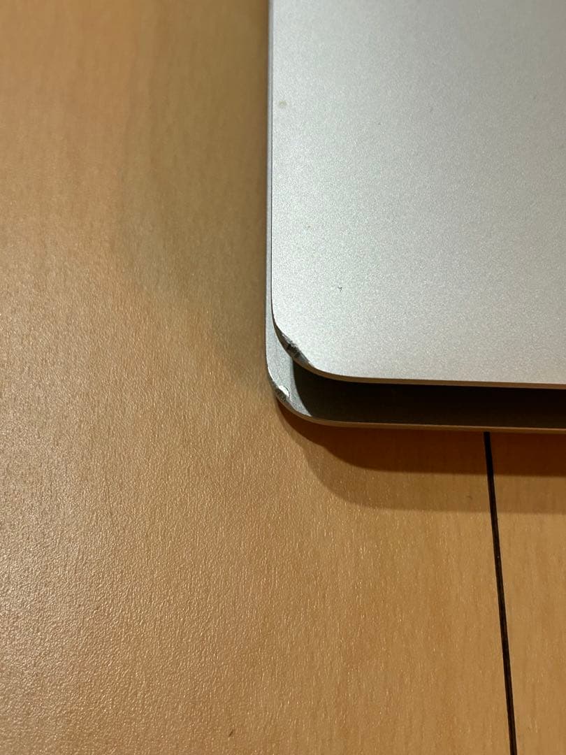 Apple MacBook Air シルバー　ジャンク品