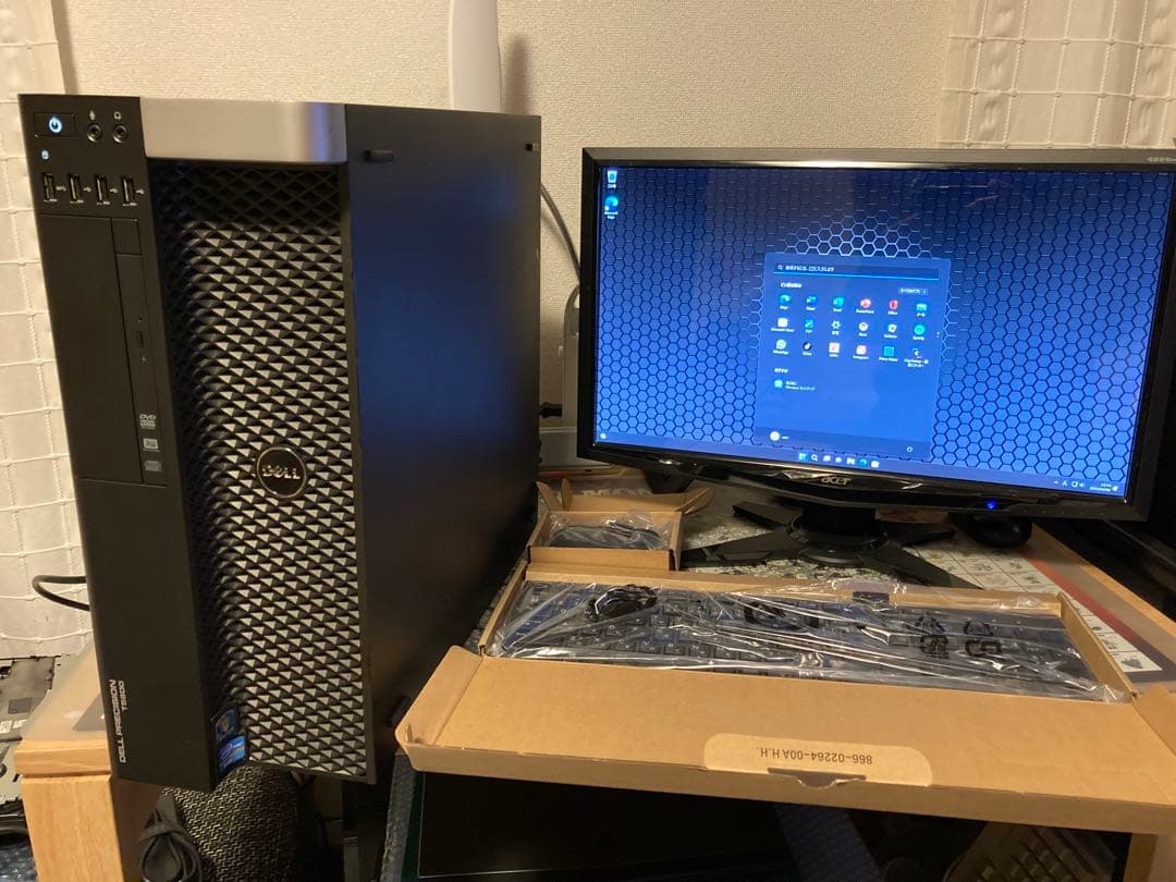 T5600 XeonE5-4650L×2 64GB Quadro2K SSD+