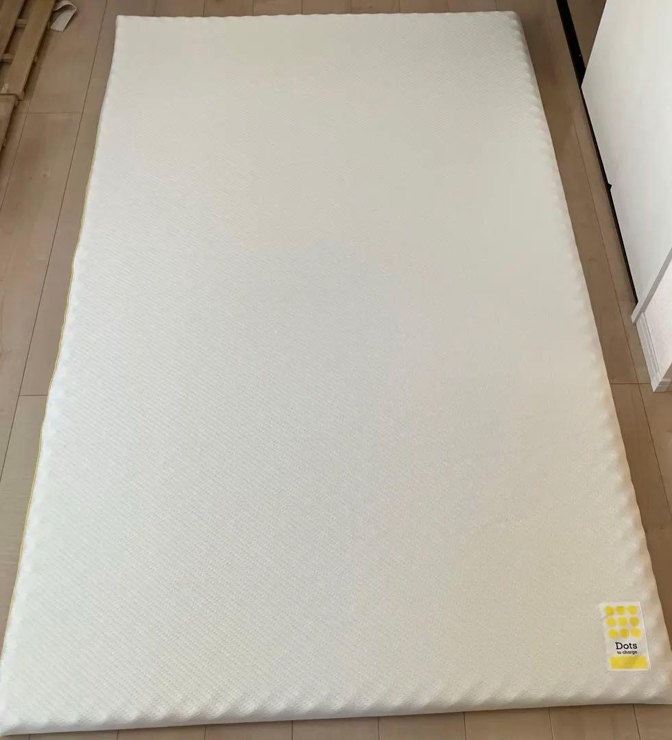 西川　Dot to charge ドッツヘルシーライトマットレス　セミダブル
