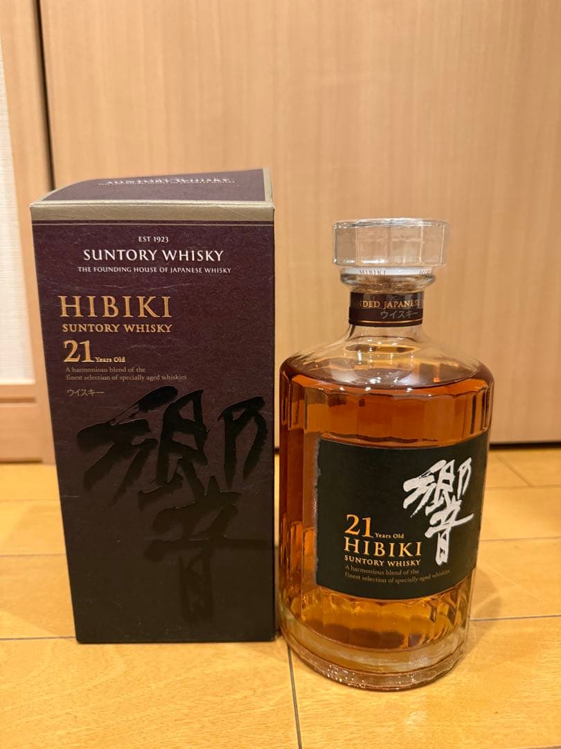 Hibiki 21年 ウイスキー サントリー 響 21年 700ml 新品未開封