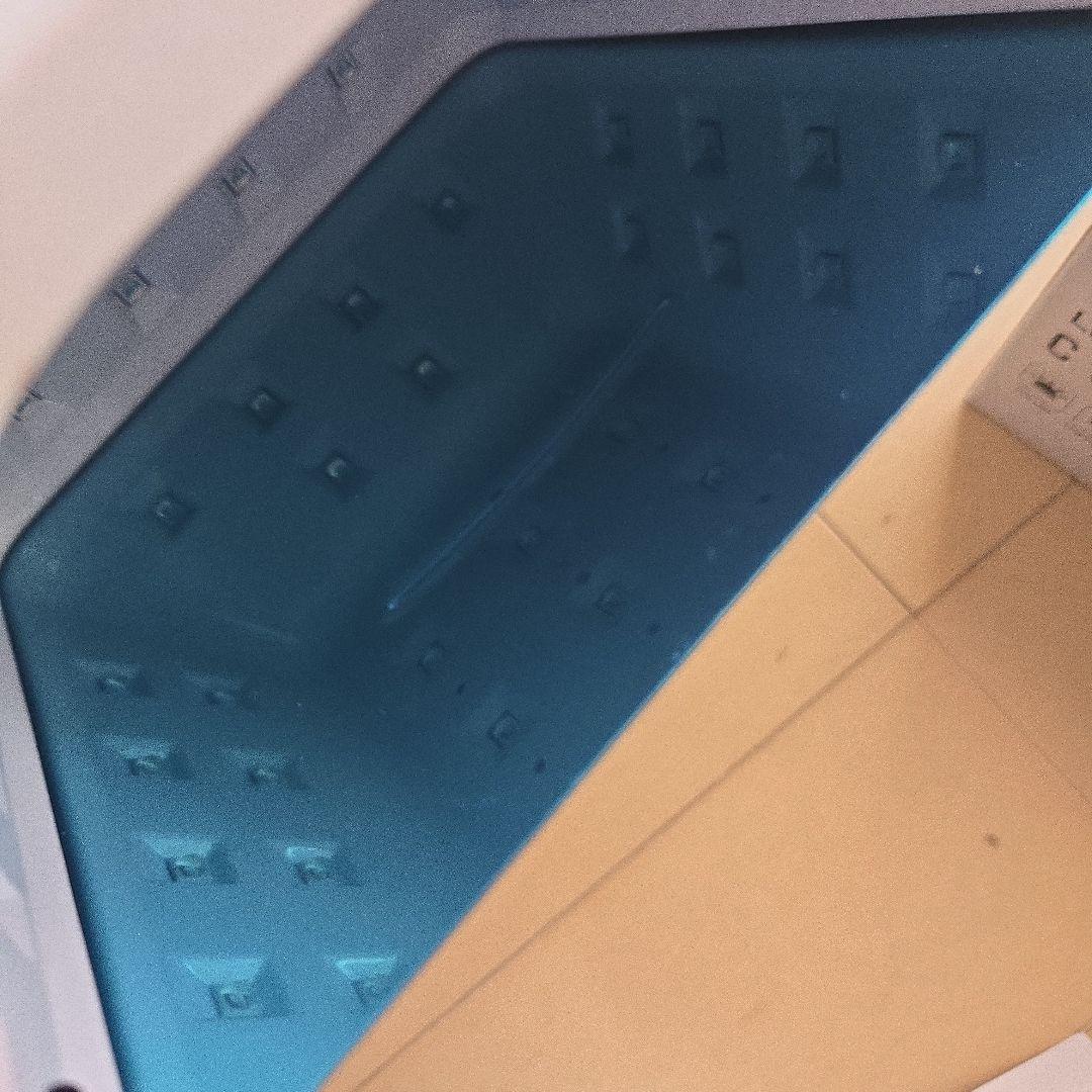 クロウ　Clou コードレス LED&UVライト