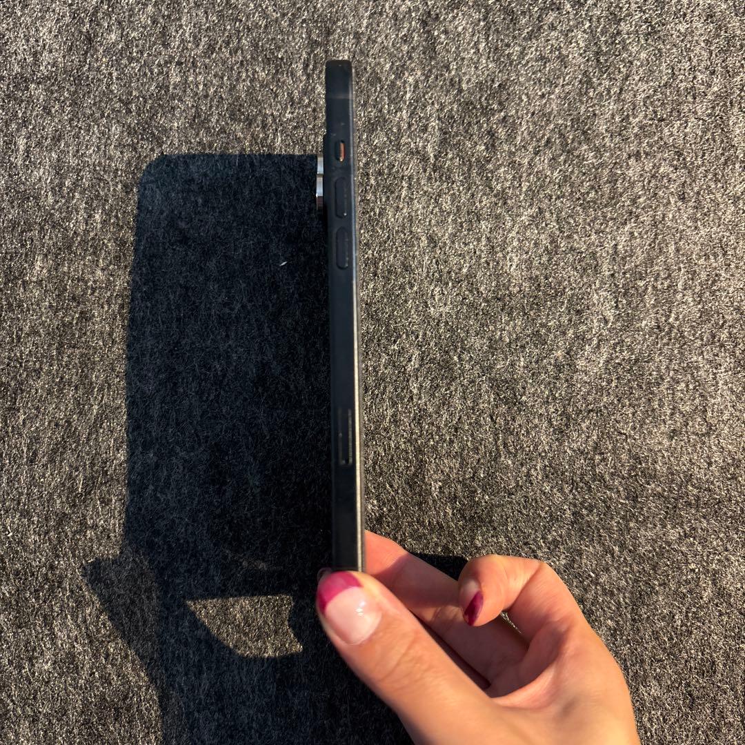 Apple iPhone 15plus ブラック　256GB