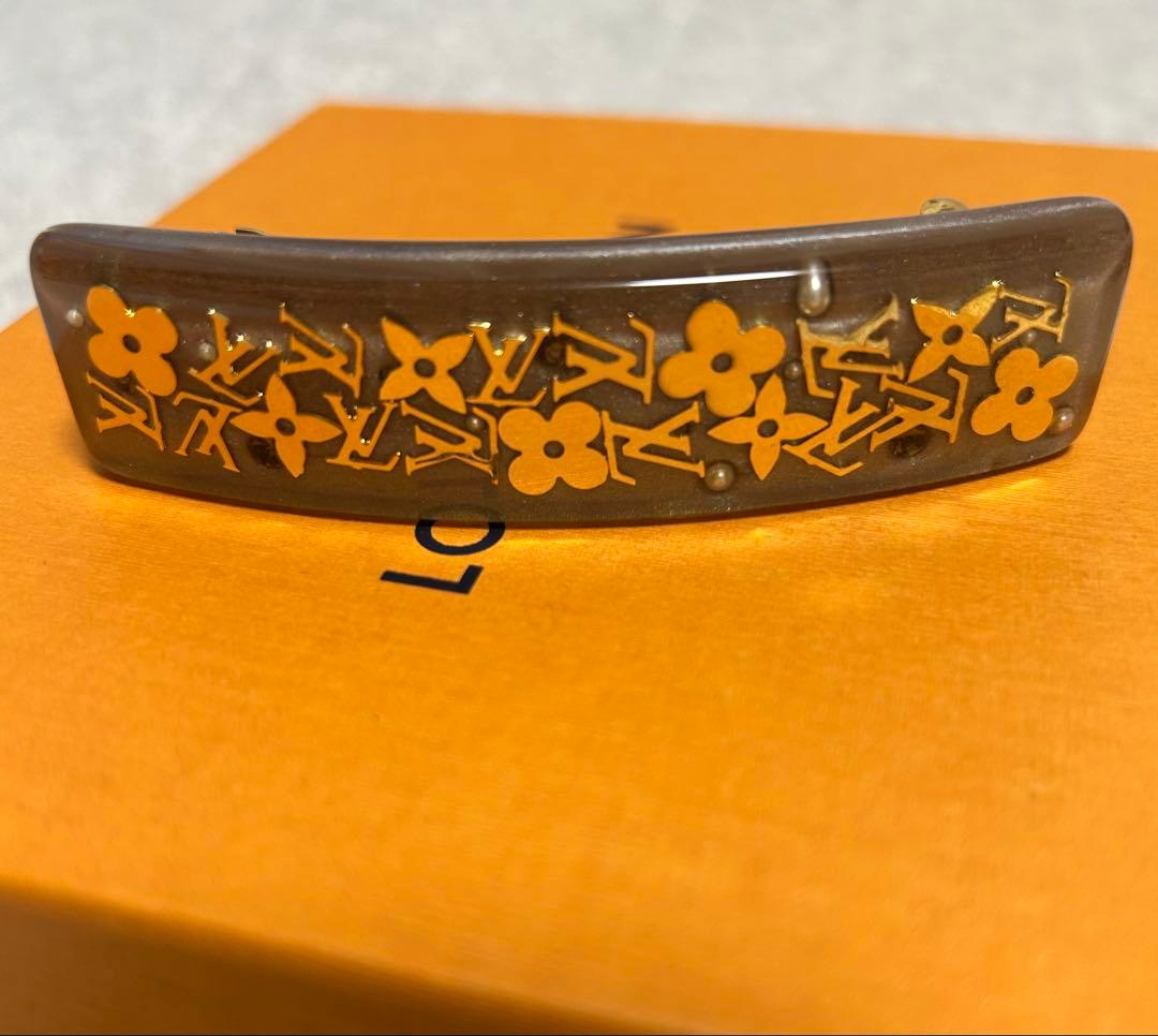 LOUIS VUITTON バレッタ