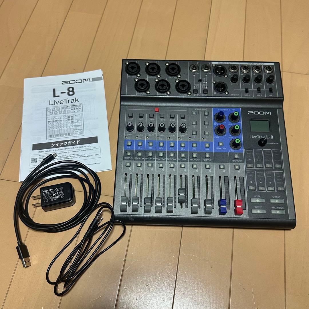 Zoom LiveTrak L-8 デジタルミキサー