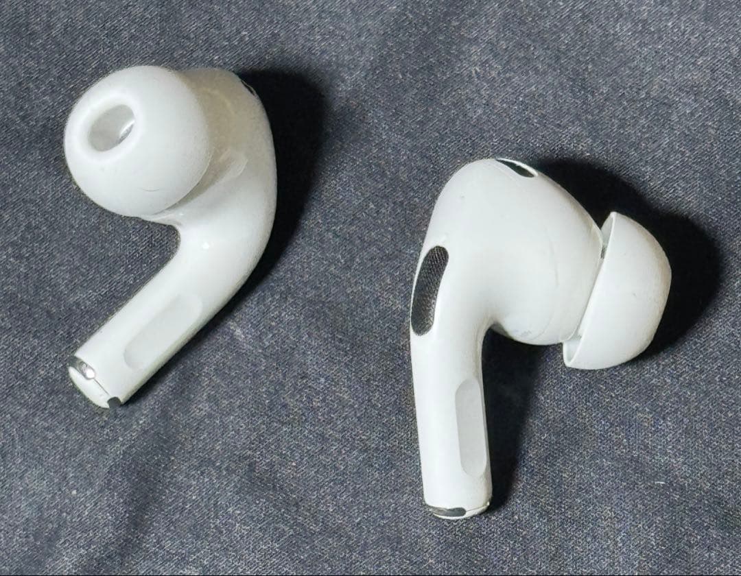 Apple AirPods Pro 第二世代本体　イヤーピース新品
