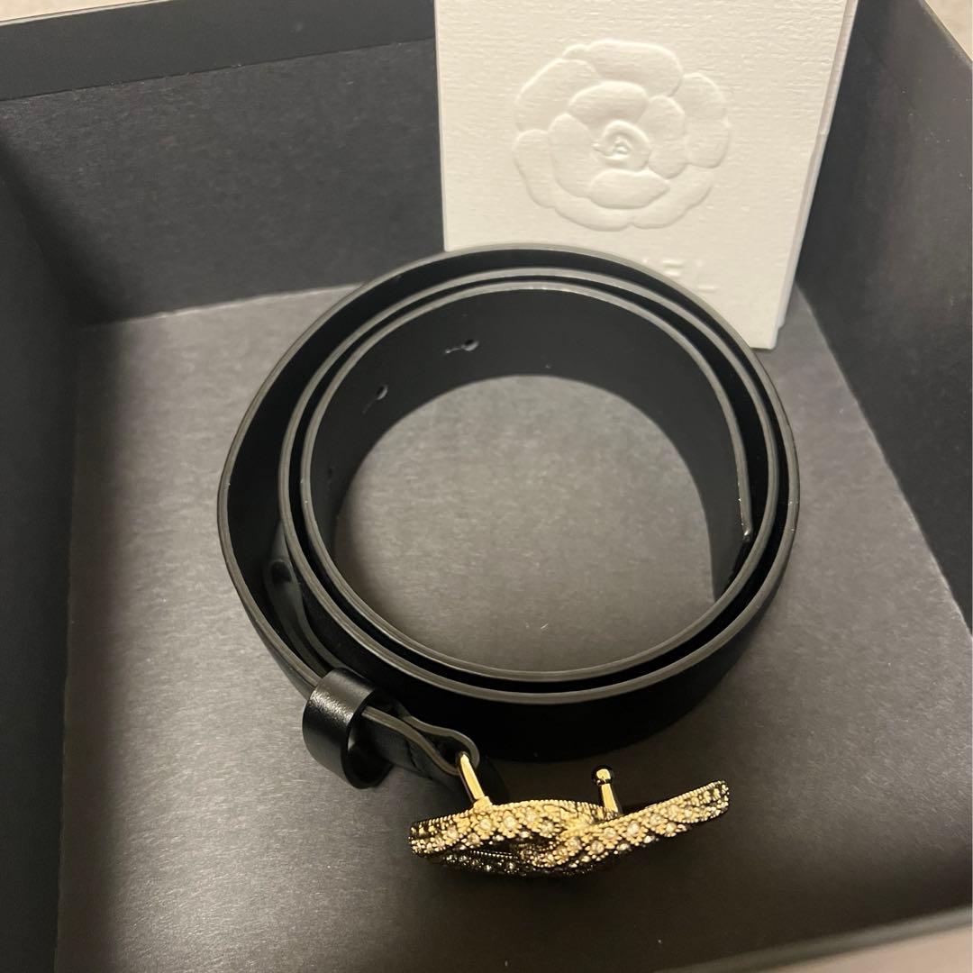 CHANEL ゴールドバックルブラックベルト