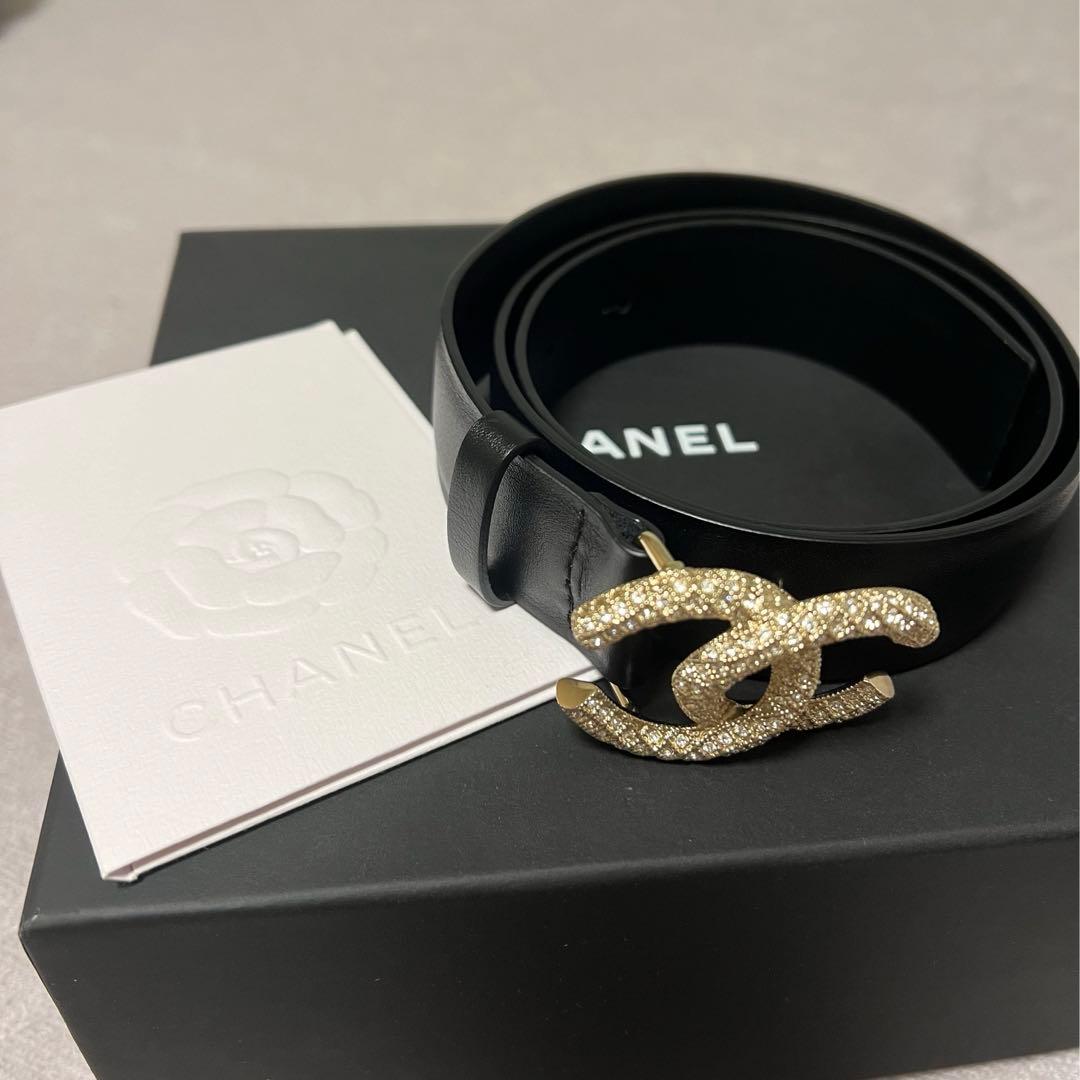 CHANEL ゴールドバックルブラックベルト