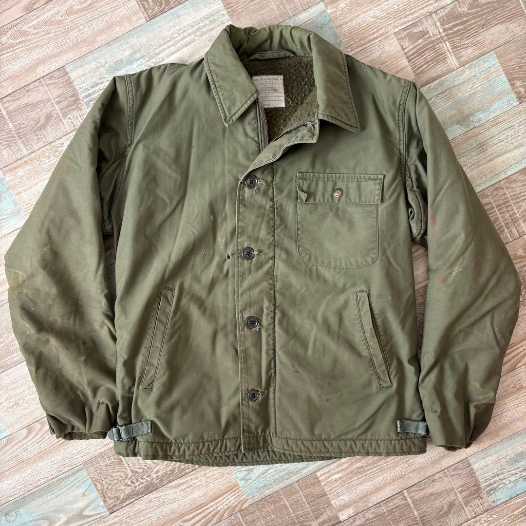 雰囲気抜群 US NAVY A-2 デッキジャケット ステンシル M ジップ破損