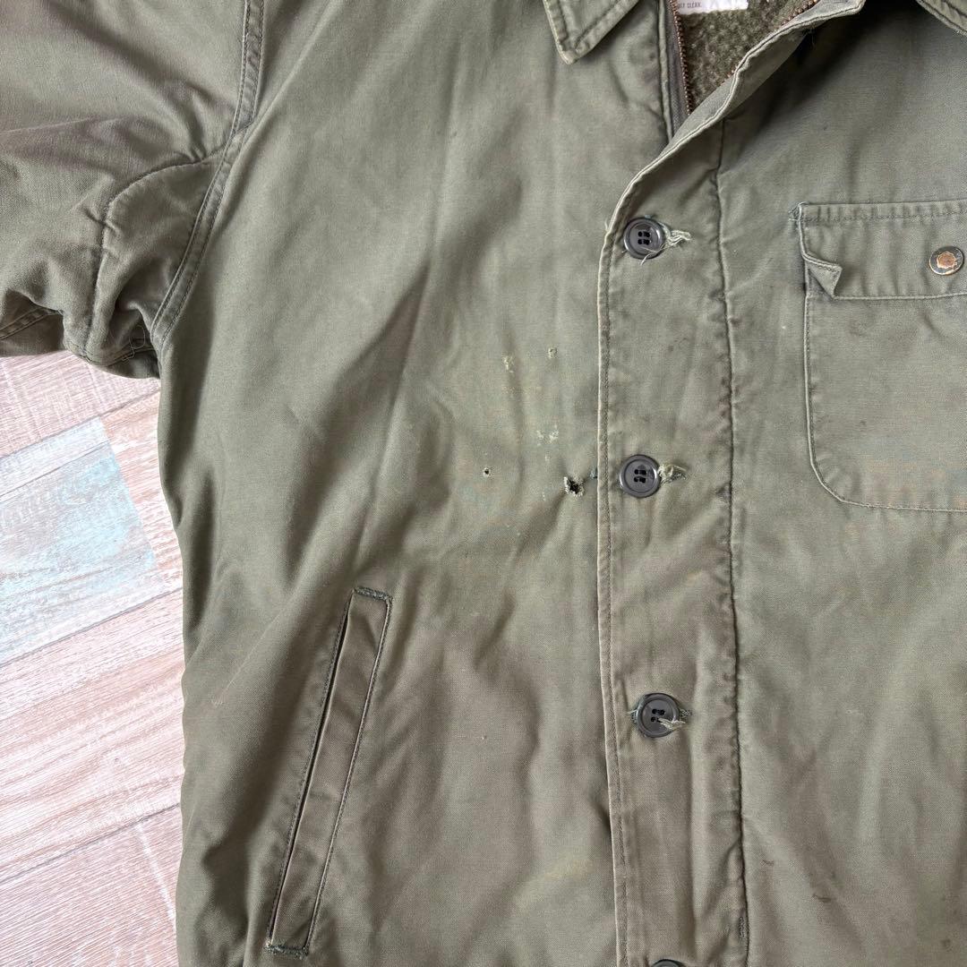 雰囲気抜群 US NAVY A-2 デッキジャケット ステンシル M ジップ破損