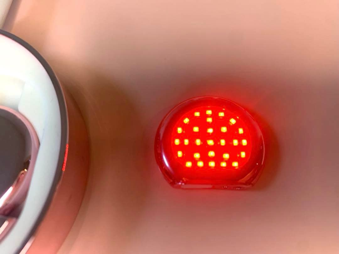 コラーゲンライト ポータブル美顔器 充電ケース付き