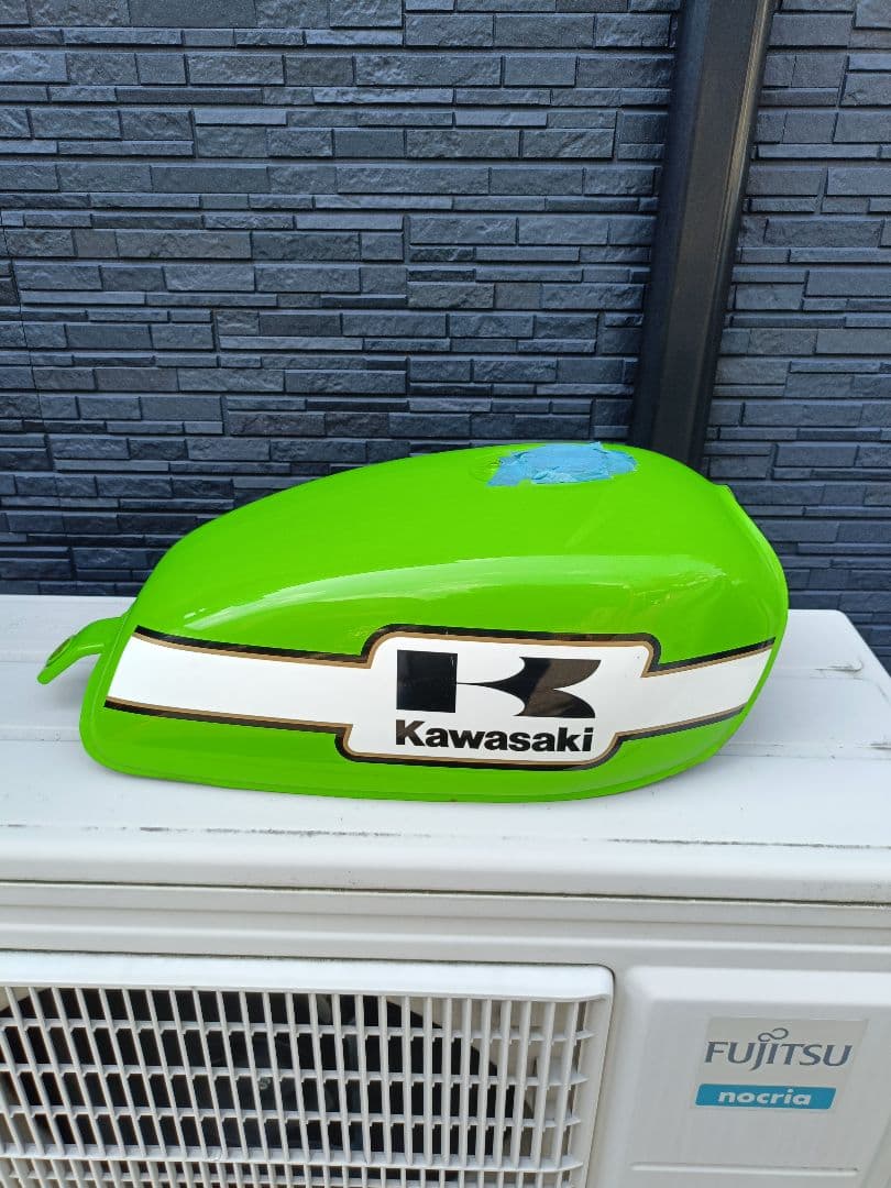 【美品】Kawasaki 250TR純正タンク グリーン