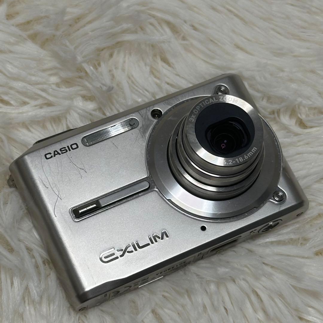 CASIO EXILM EX-S600 シルバー コンデジ デジタルカメラ