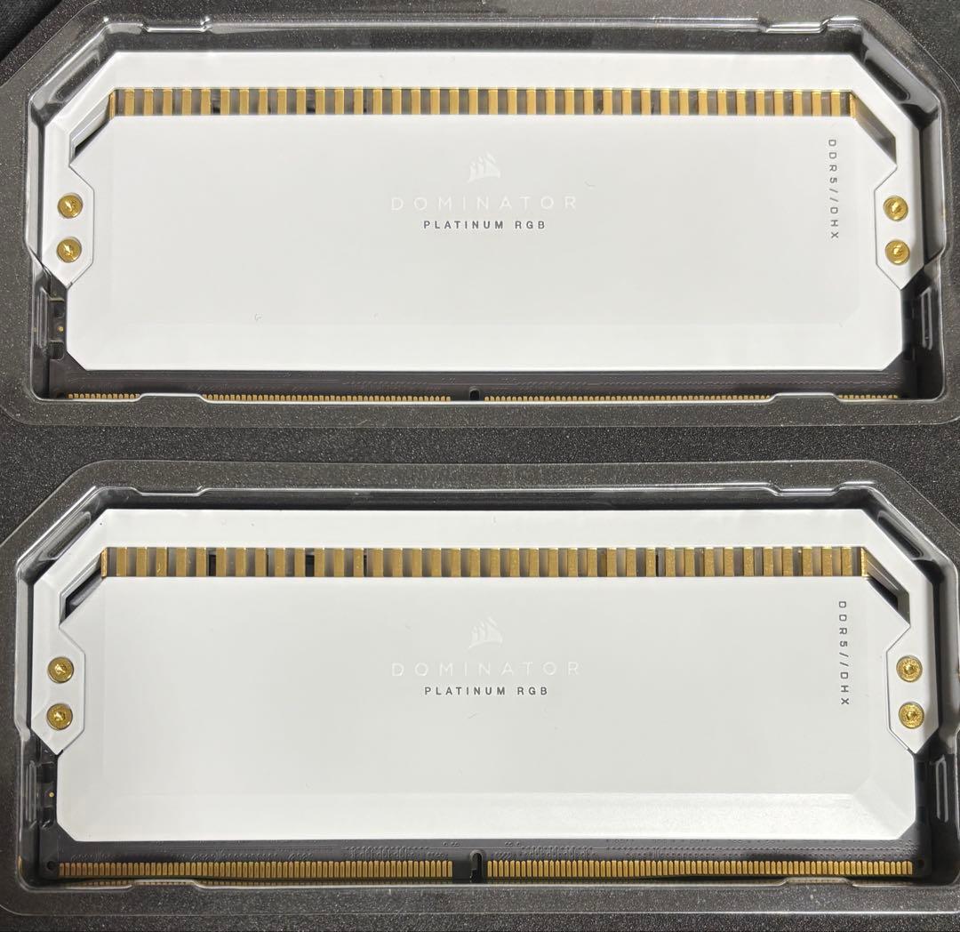 メモリー corsair DDR5 5200MHz 32GB DOMINATOR RGB