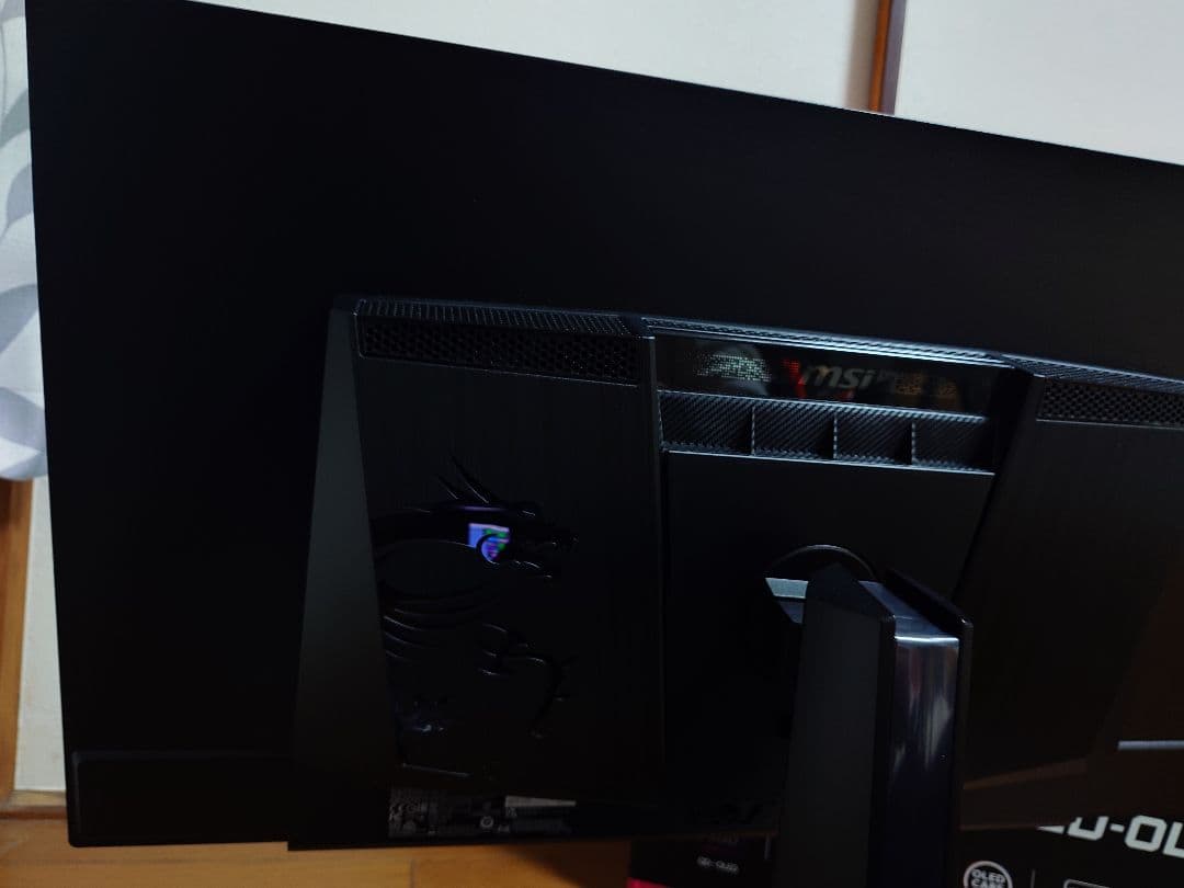 Y*）様 MSI MPG 321URX QD-OLED 32インチ