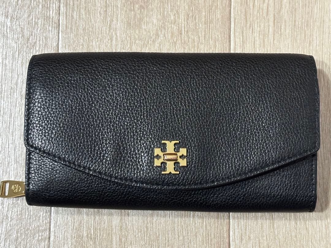 TORY BURCH HSPO37 長財布 エンブレム付き ターンロック