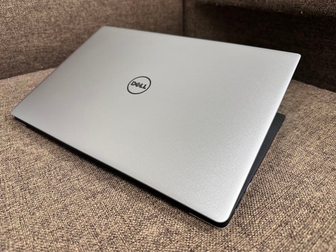 美品DELL XPS 13 US 4K i7-16GB-512 バッテリー　96