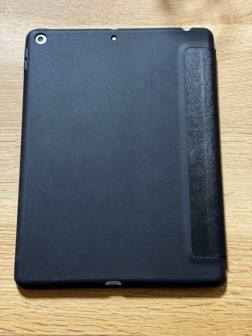 iPad 第9世代 64GB シルバー iPad 本体　ケース付き