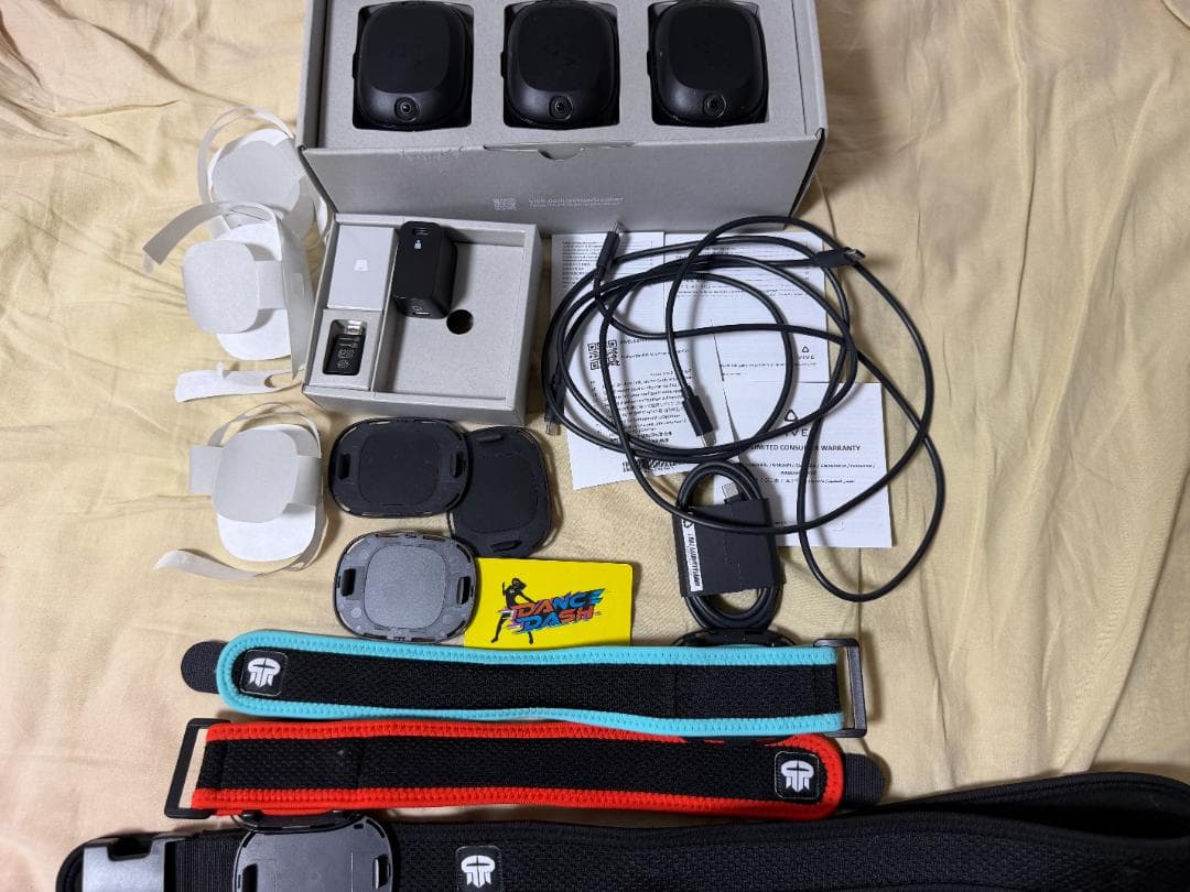 VIVEトラッカー Ultimate 3台 + USBドングル +ストラップ付き