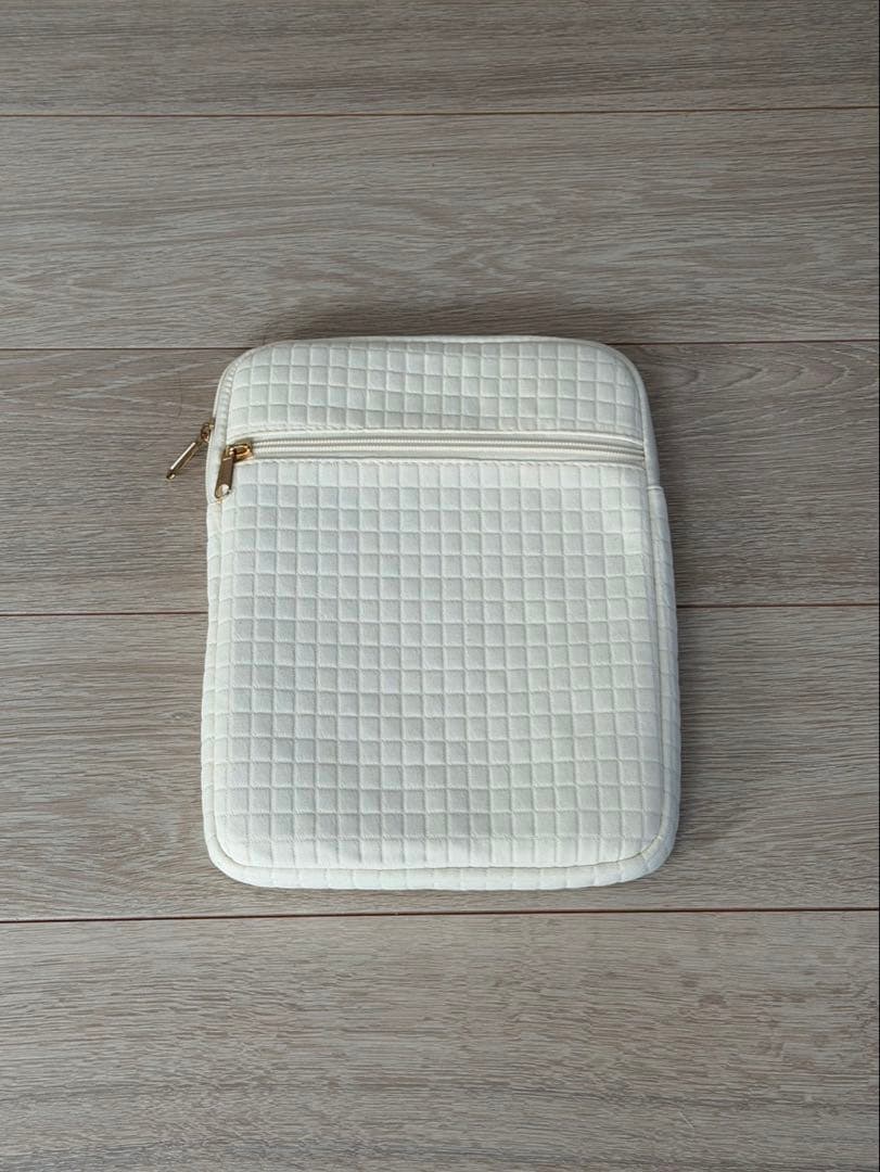 iPad Air 第五世代(256GB)＋Logicoolキーボード＋ペン