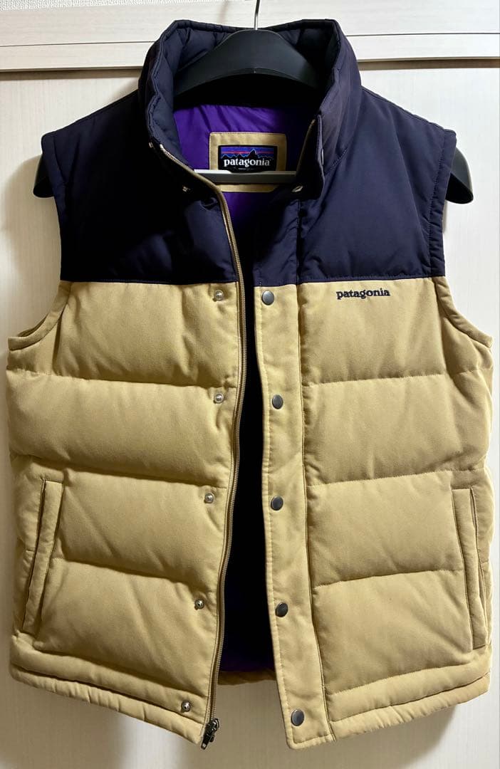 け*ー様 patagonia ダウンベスト ベージュ/ネイビー/パープル　日本サ