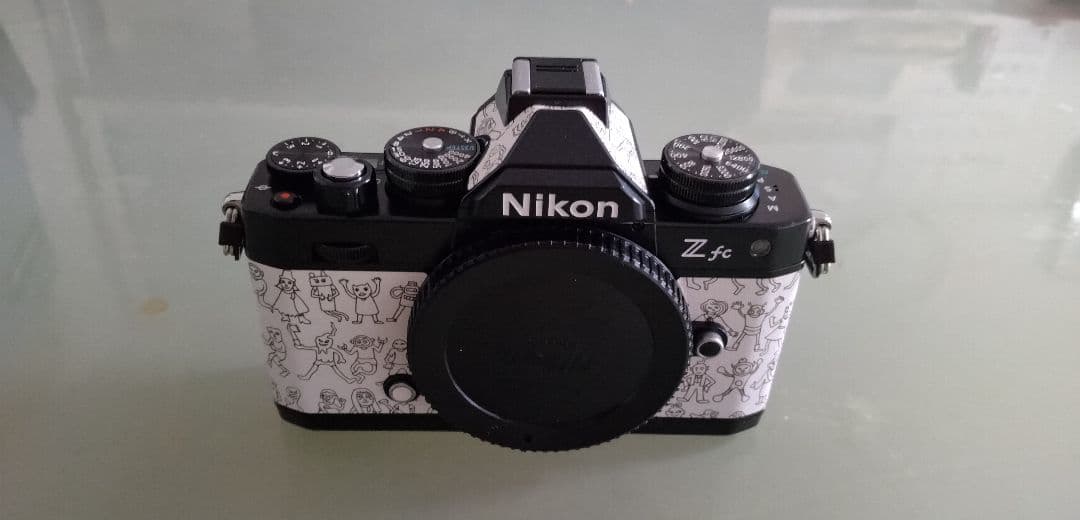 【新品同様】ニコンZ fc with Teppei Kasahara(BK)