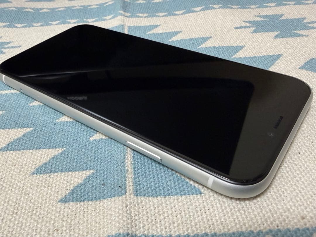 Apple iPhone XR ホワイト 本体