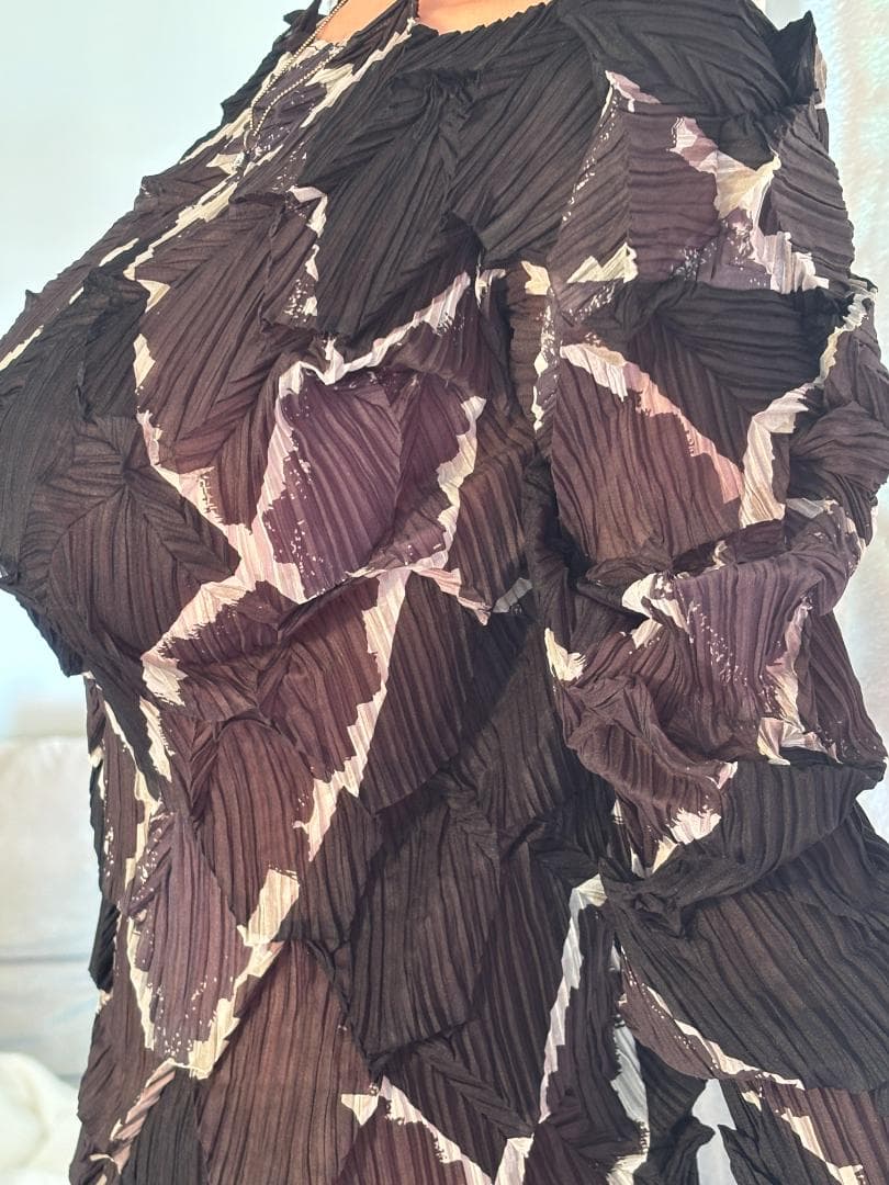 ISSEY MIYAKE ライン柄 変形 立体プリーツ M