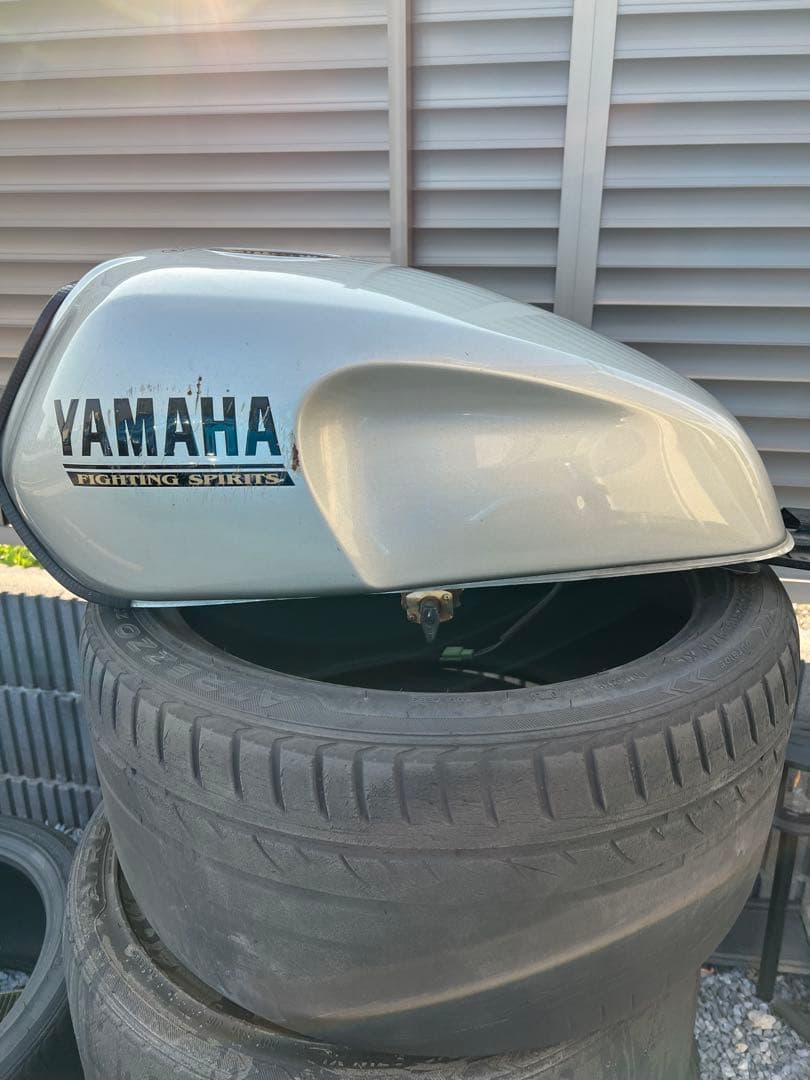 XJR400 4hm タンク 凹みあり 純正塗装 オリジナル 当時物