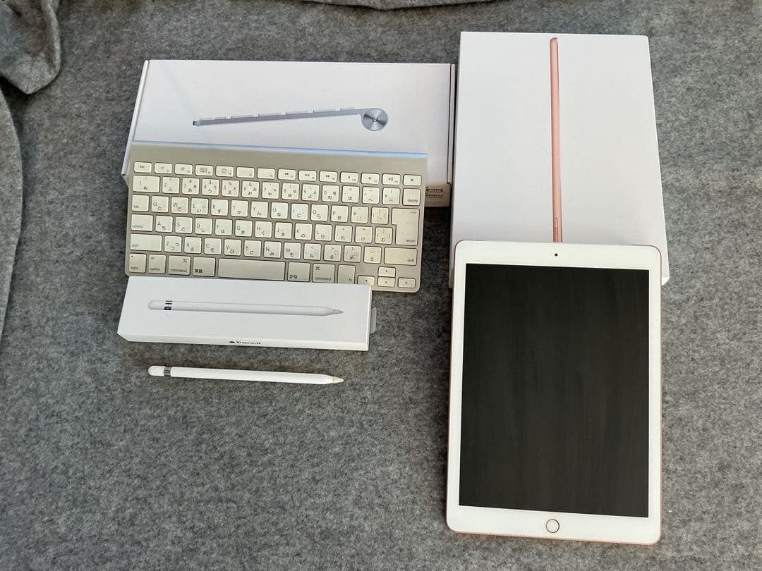 Apple iPad 第6世代本体 + Apple Pencil + キーボード