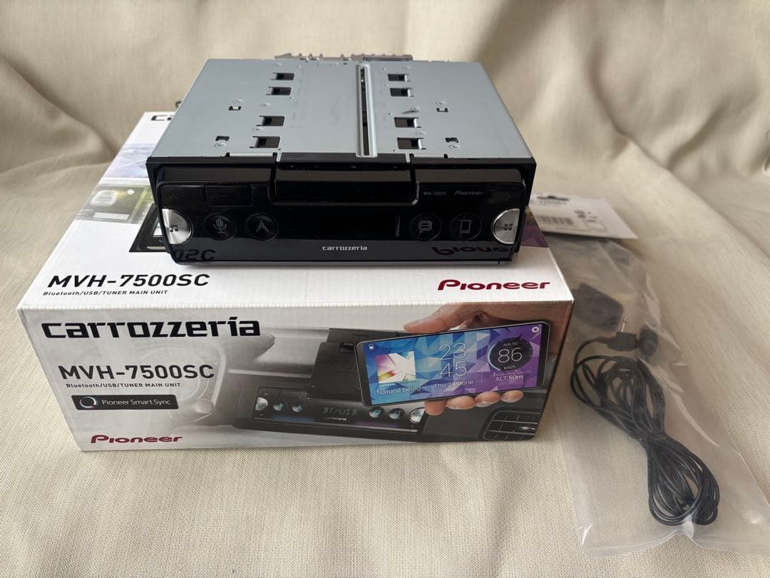 Pioneer MVH-7500SC カーオーディオ　箱・説明書付き