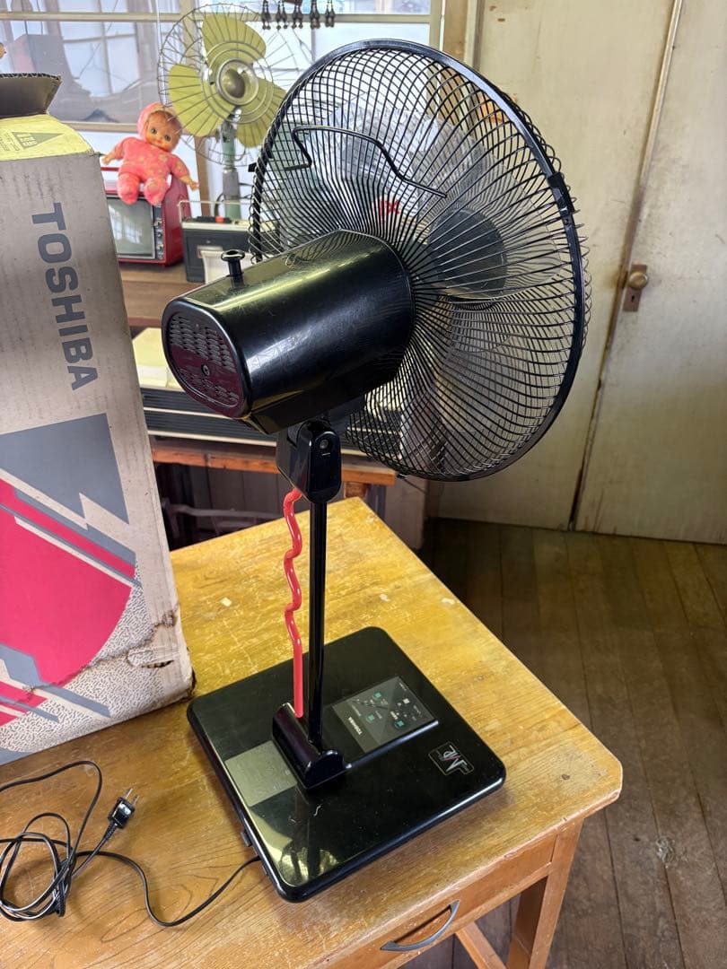昭和レトロ　レトロ扇風機　扇風機　風のイマージュ　TOSHIBA 本田美奈子