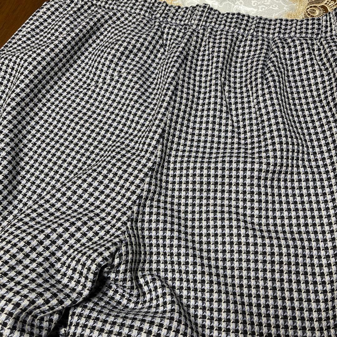 美品　大きいサイズ50 トゥービーシックウエストゴムパンツ