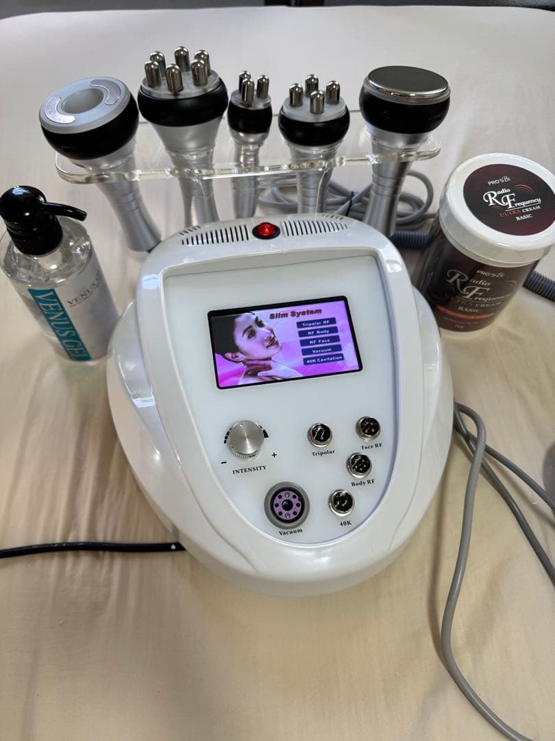 キャビテーション 痩身機器 5回使用 美品 ジェル・クリーム付き