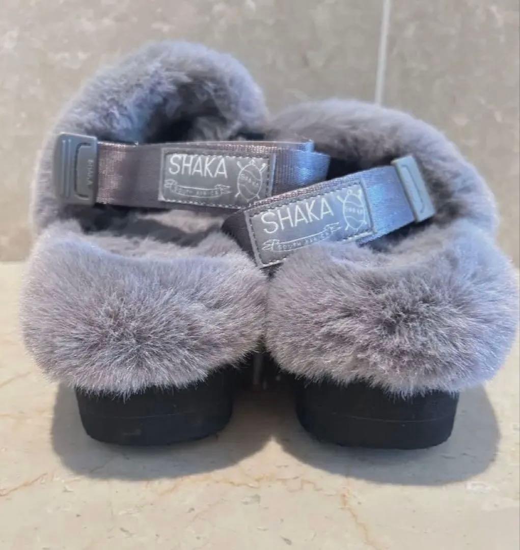 【新品同様】Shaka 厚底プラットフォーム　ファーサンダル　グレー25cm