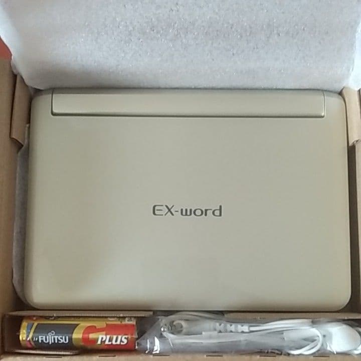 未使用！ CASIO電子辞書 EX-word XD-SK6830 純正ケース付き