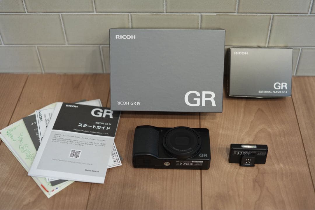 美品 RICOH GR Ⅳ ＋ 純正小型フラッシュ(GF-2) 5年保証付
