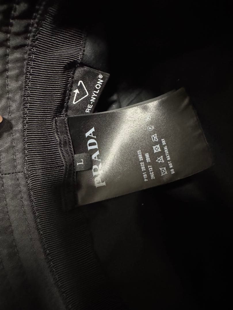 PRADA ブラック バケットハット L