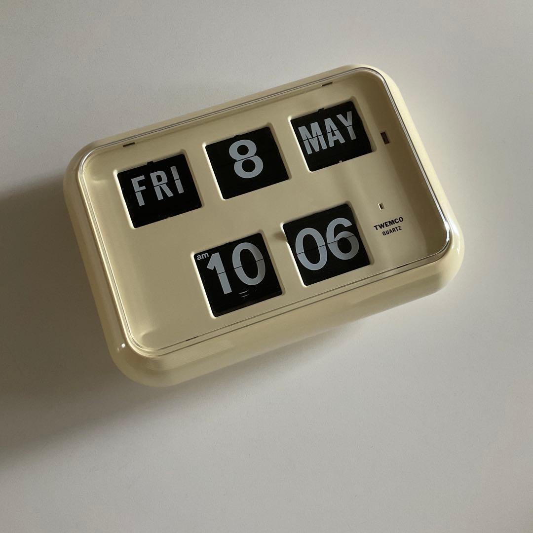 TWEMCO QUARTZ　クロック　クリーム色　パタパタ時計