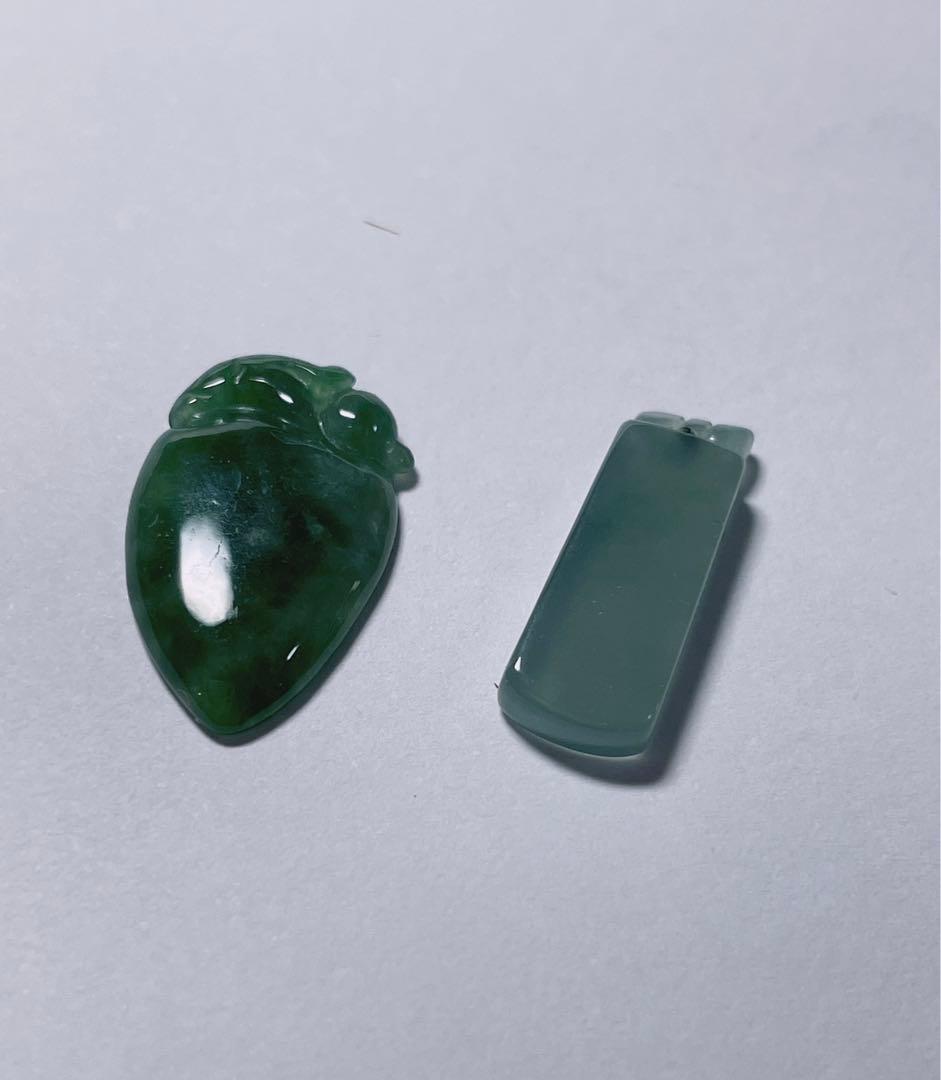 東泰堂ページ 天然翡翠 ヒスイ 彫刻小物　半透明　本物保証　ペンダント