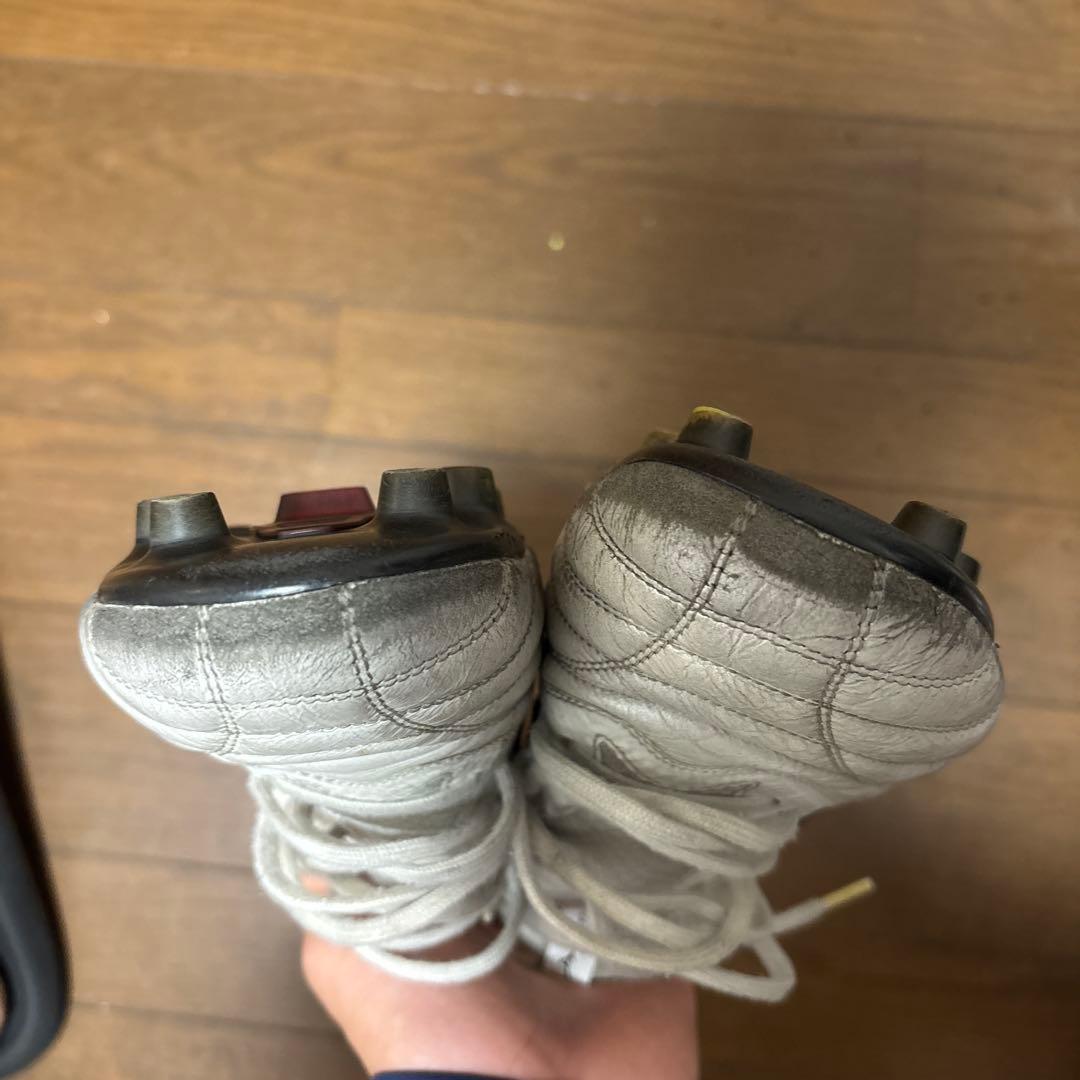 ミズノ モレリア ネオ 4 β JAPAN