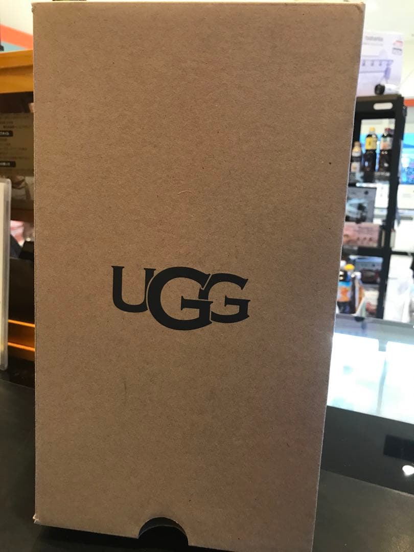 【新品未使用】 UGG アグ モカシン アンスレー スリッポンムートンシューズ